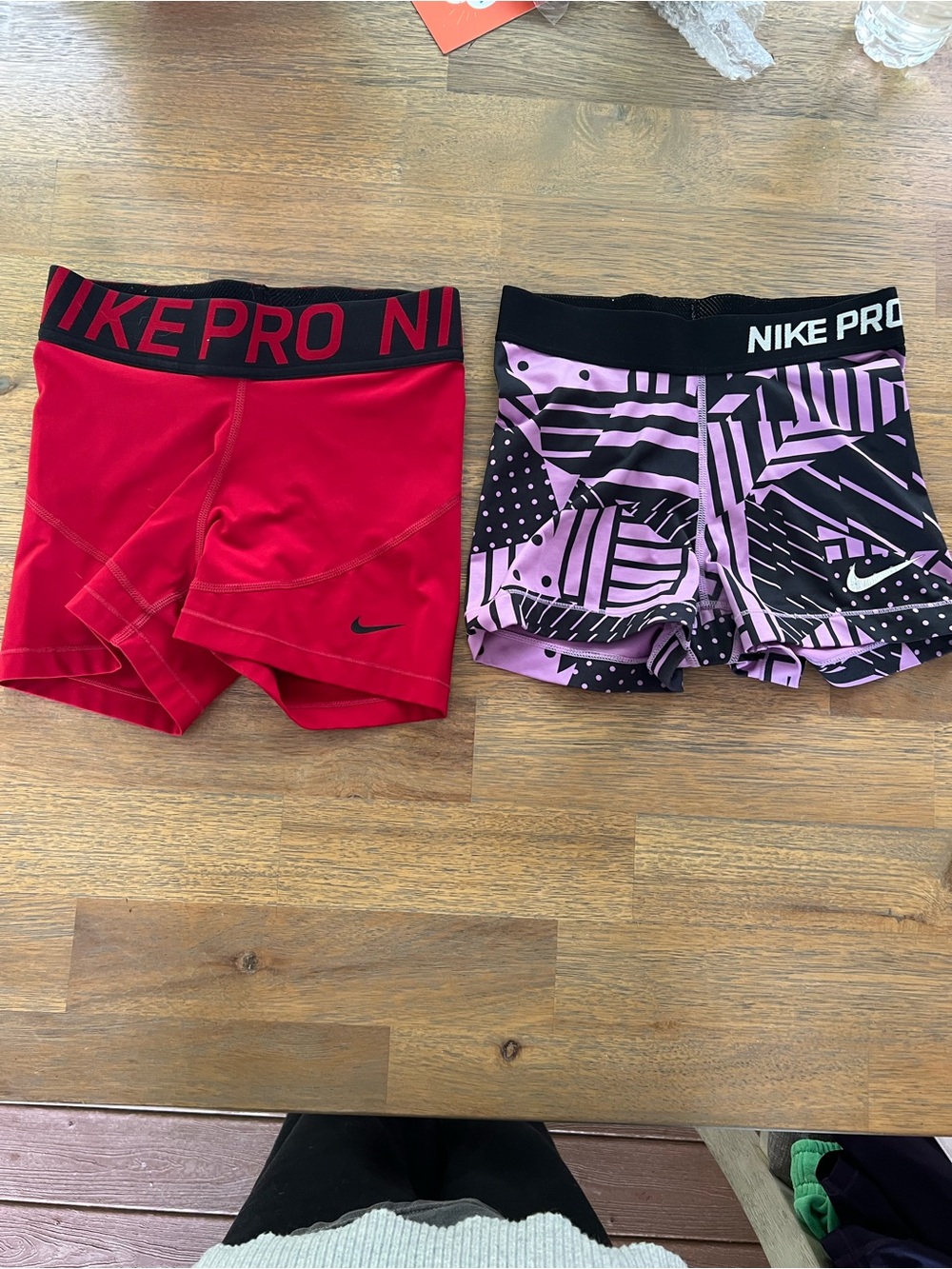 Nike Women’s Red Solid and Black Purple Patterned Pro Shorts - 2 Pack small